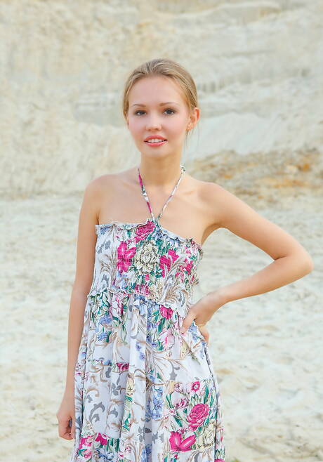 Rylsky Art pics collection featuring Virginia Sun showing hot form