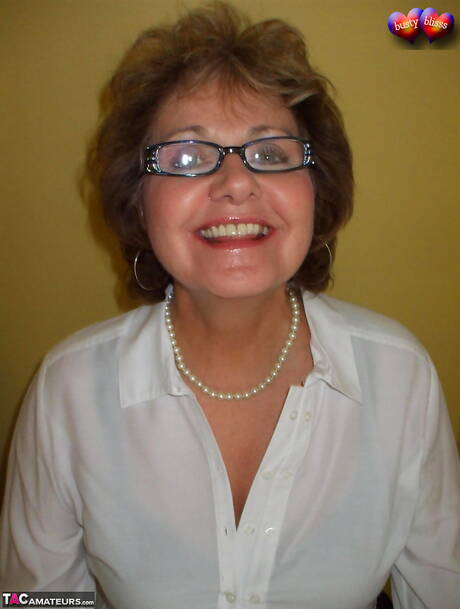 TAC Amateurs pics collection featuring Busty Bliss xxx gallery 273210